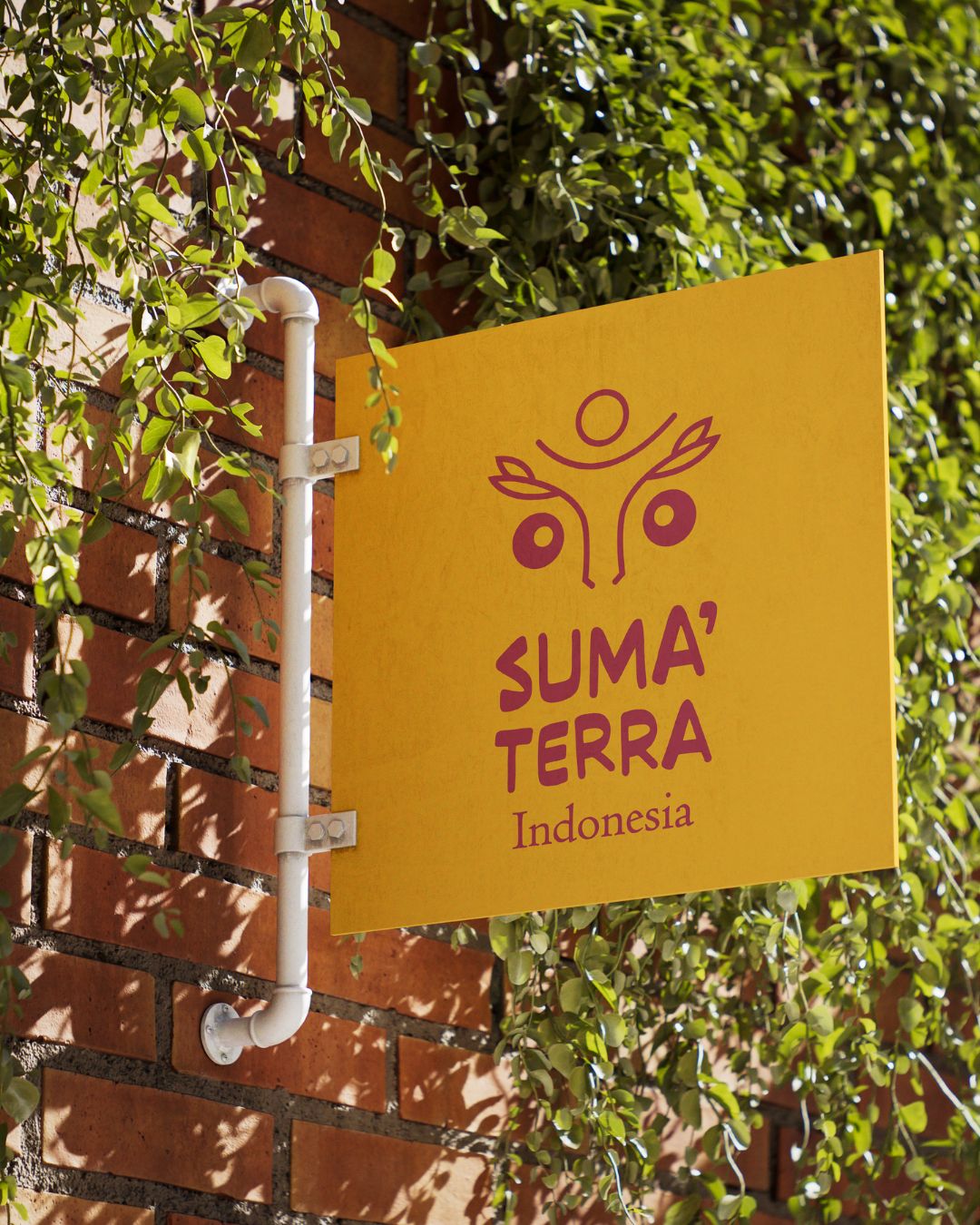 Identité visuelle de Suma'terra indonesia sur une enseigne créée par Solécla
